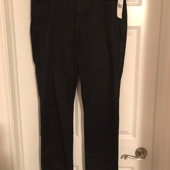 NYDJ Black/Purple Animal Print Skinny Jeans NWT - Picture 4 of 7